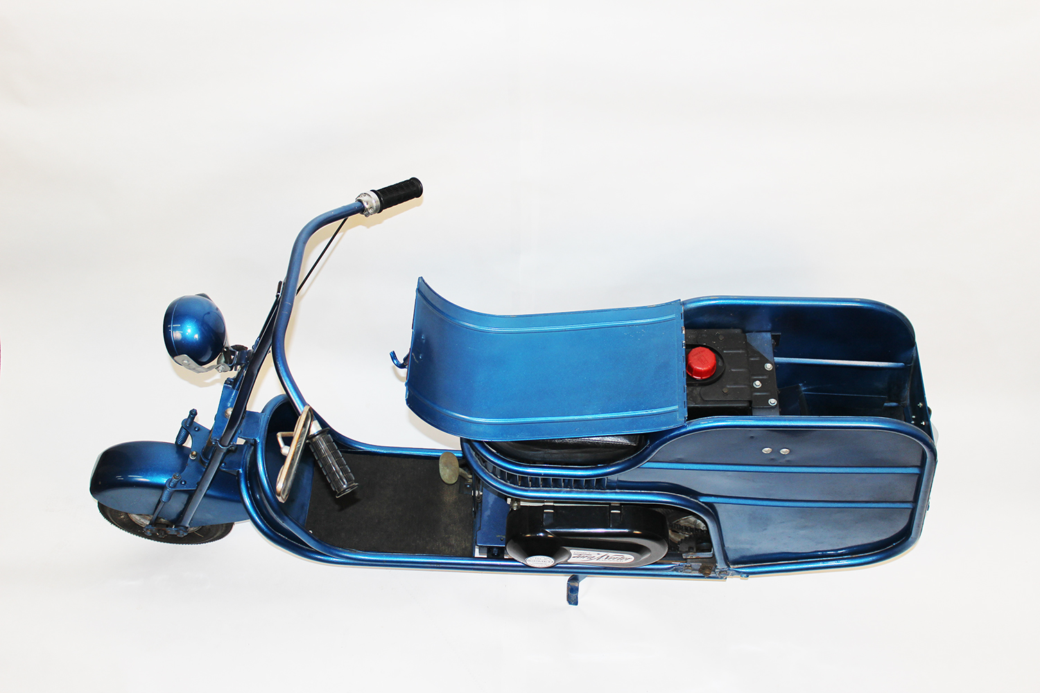 Vintage 1946 Moto-Scoot Gas Powered Scooter