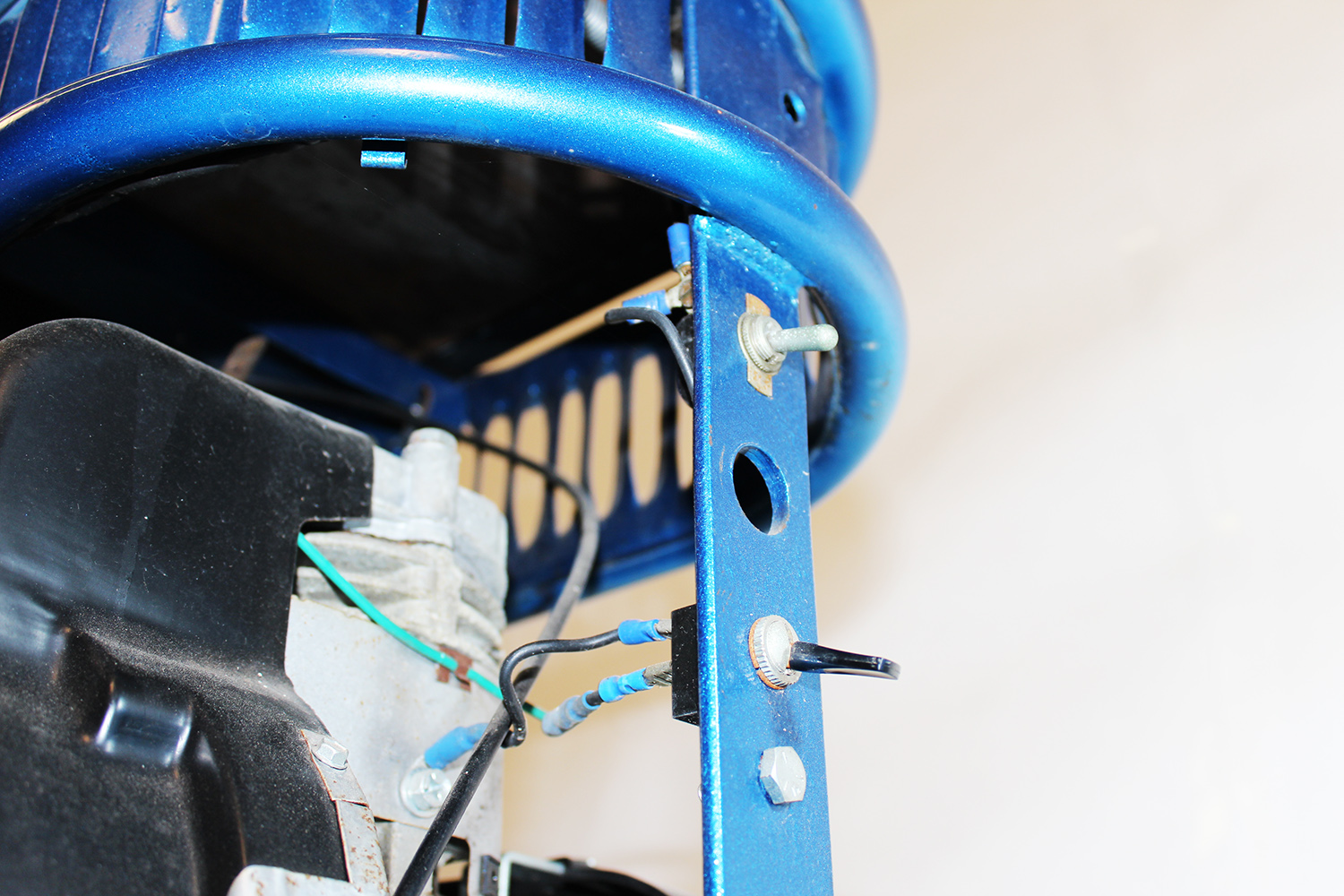 Vintage 1946 Moto-Scoot Gas Powered Scooter