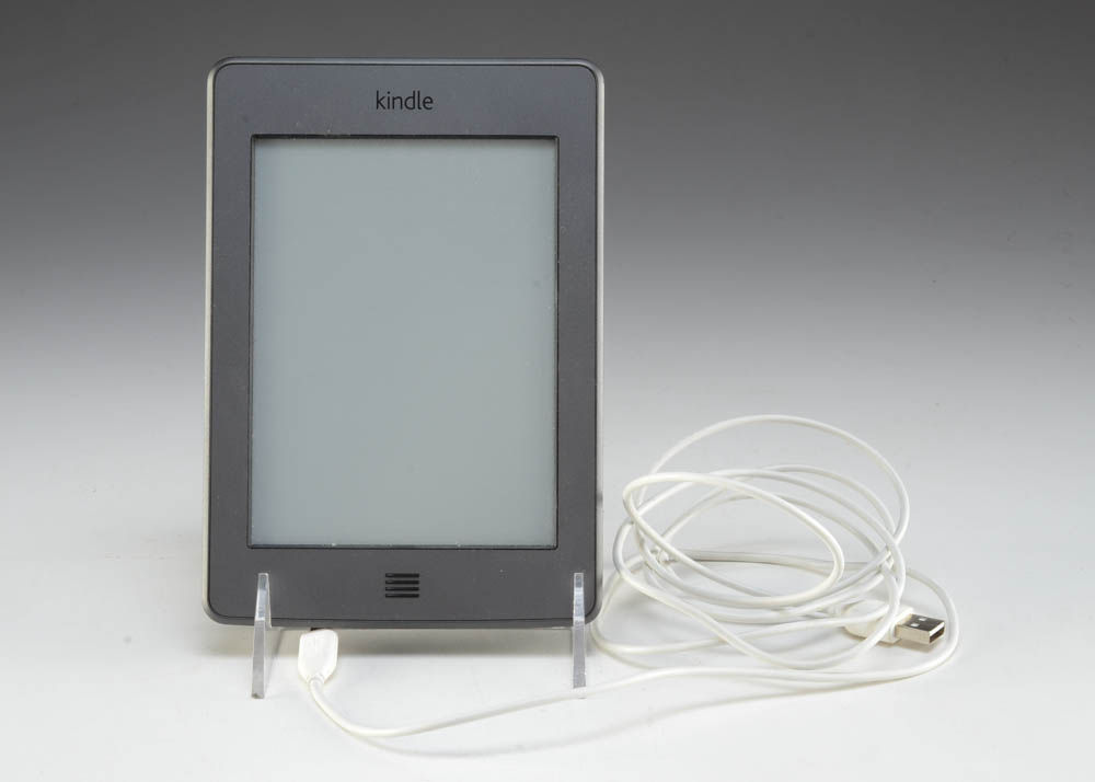 Amazon Kindle With Charging Cord
