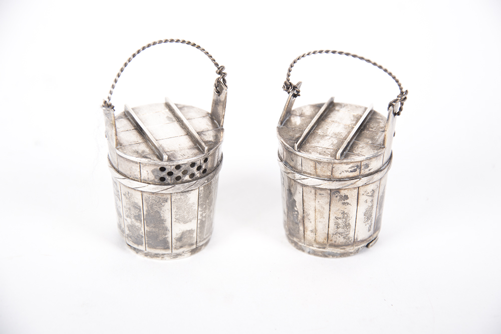 Assorted Wine Accessories