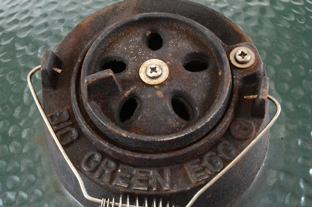 Big Green Egg Ceramic Cooker