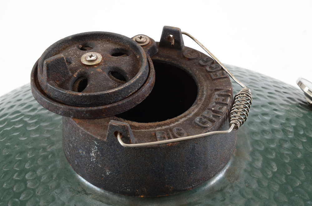 Big Green Egg Ceramic Cooker