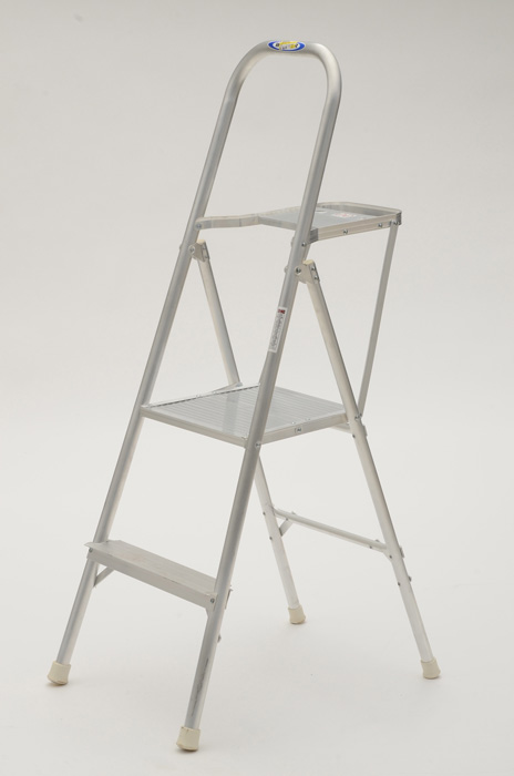 Werner 4.5 Foot Aluminum Step Ladder