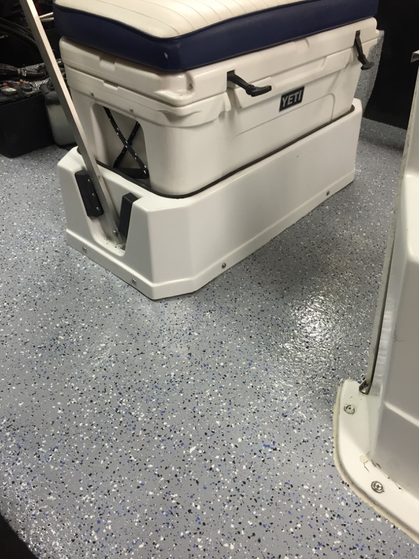 2000 Pro Master Center Console Fishing Boat 18ft with Trailer