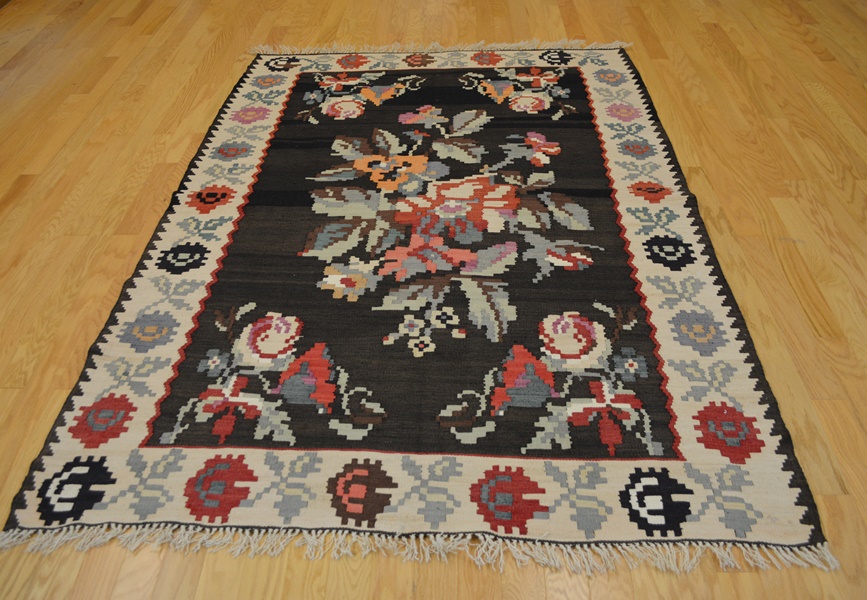 Arabian Kilim Floral Dowery Rug