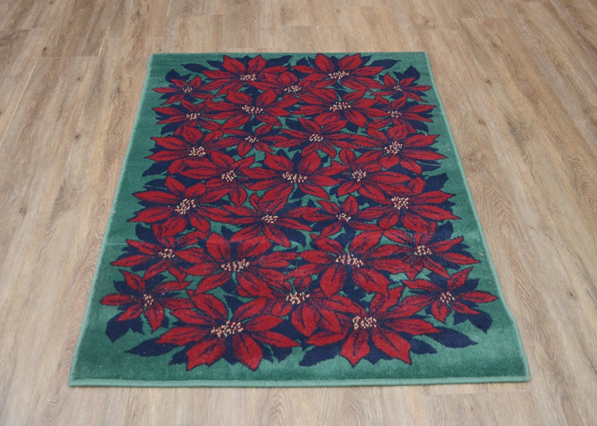Poinsetta Machine Woven Area Rug
