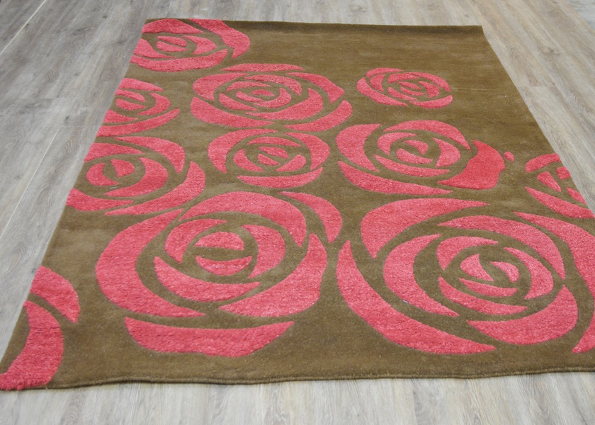Contemporary Chocolate and Raspberry Rose Tufted Wool Area Rug