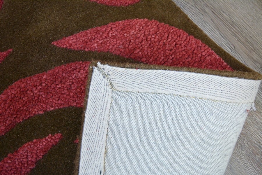 Contemporary Chocolate and Raspberry Rose Tufted Wool Area Rug