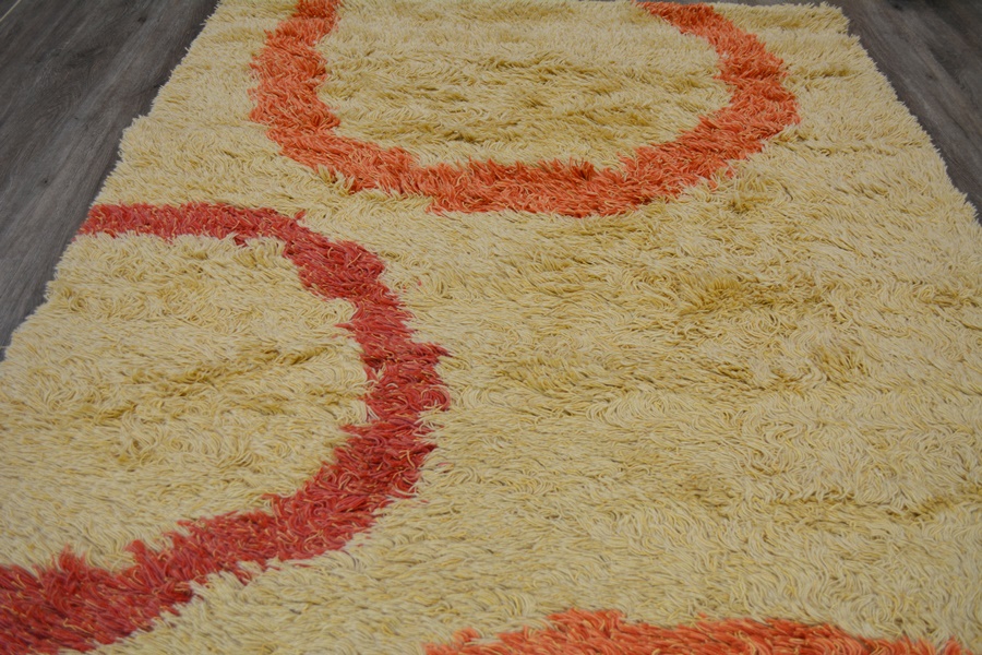 Contemporary Rya Style Hand Loomed Wool Area Rug