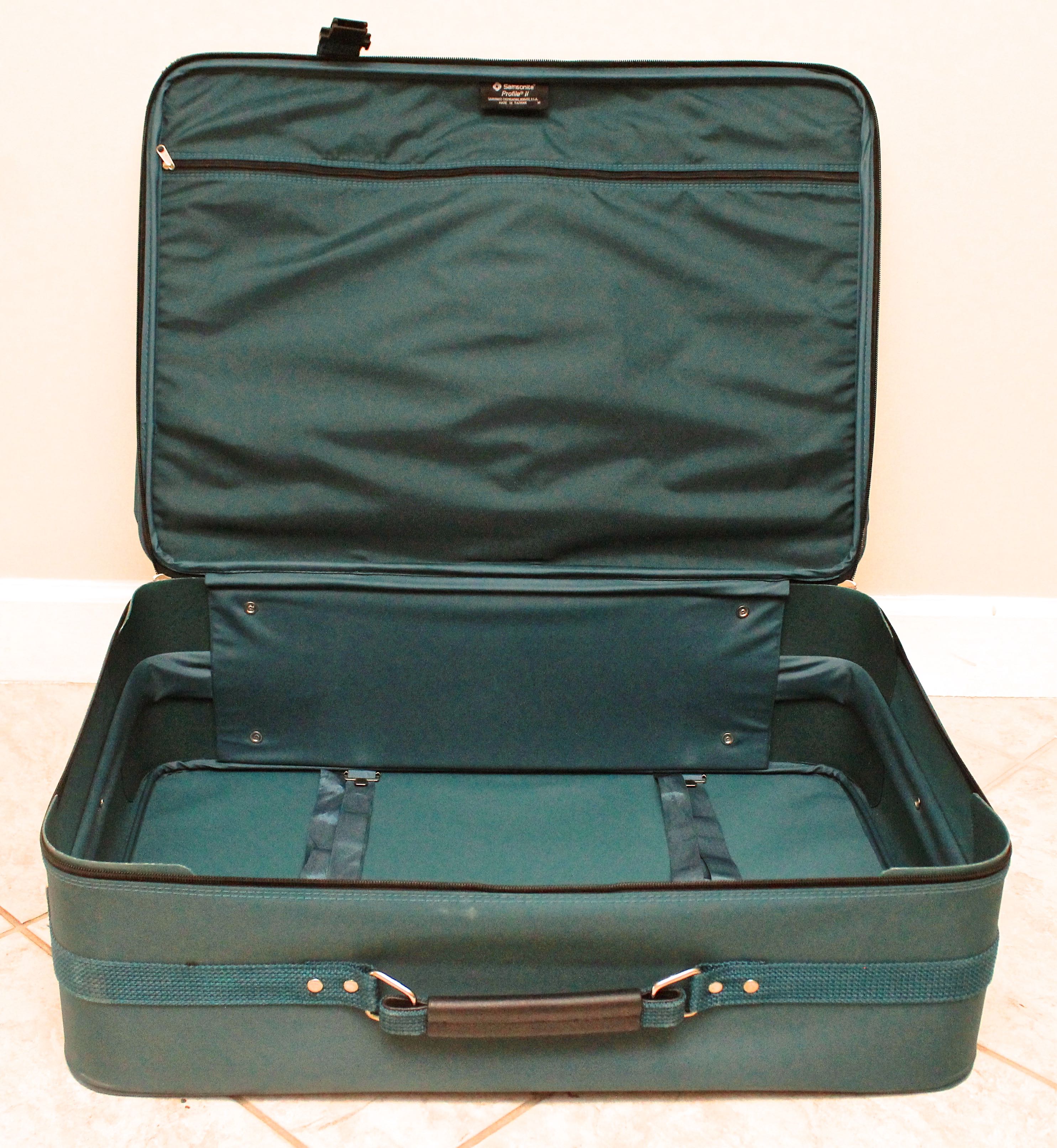 Collection of Green Samsonite Luggage