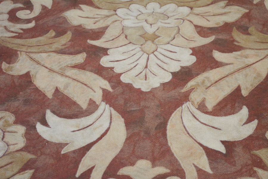 Lamontage Style Arabesque Felted Wool and Acrylic Area Rug