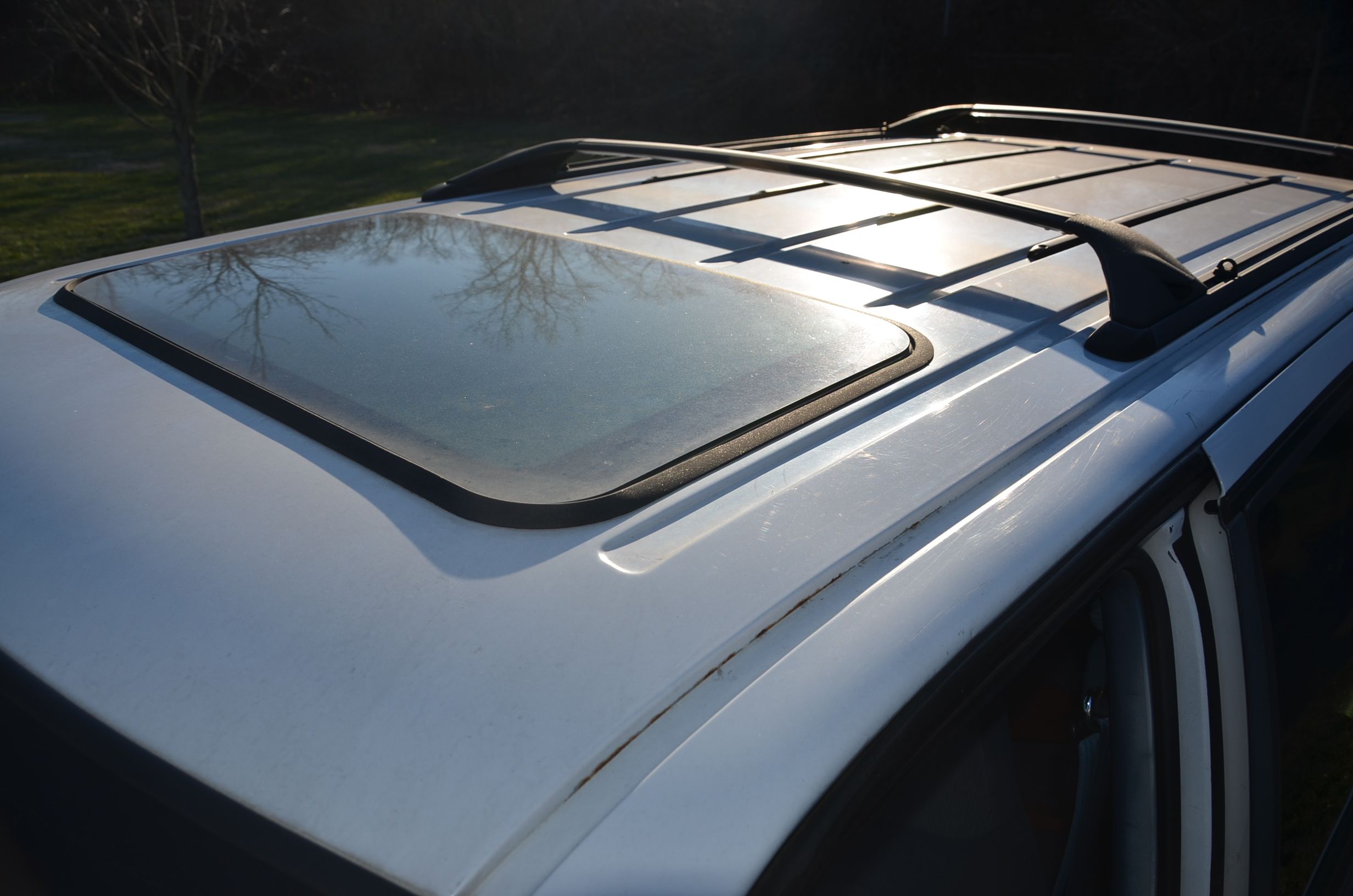 1997 White Ford Explorer Sports Utility Vehicle