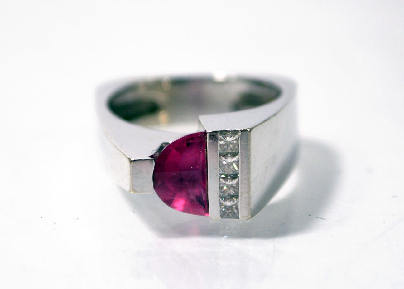 18K White Gold Pink Tourmaline And Diamond Ring