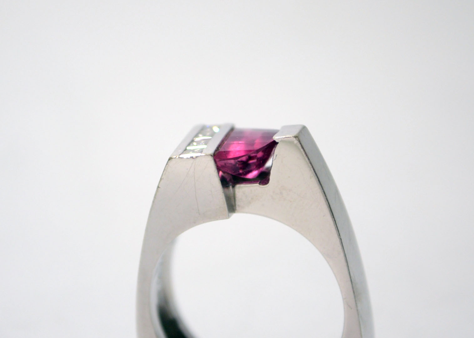 18K White Gold Pink Tourmaline And Diamond Ring