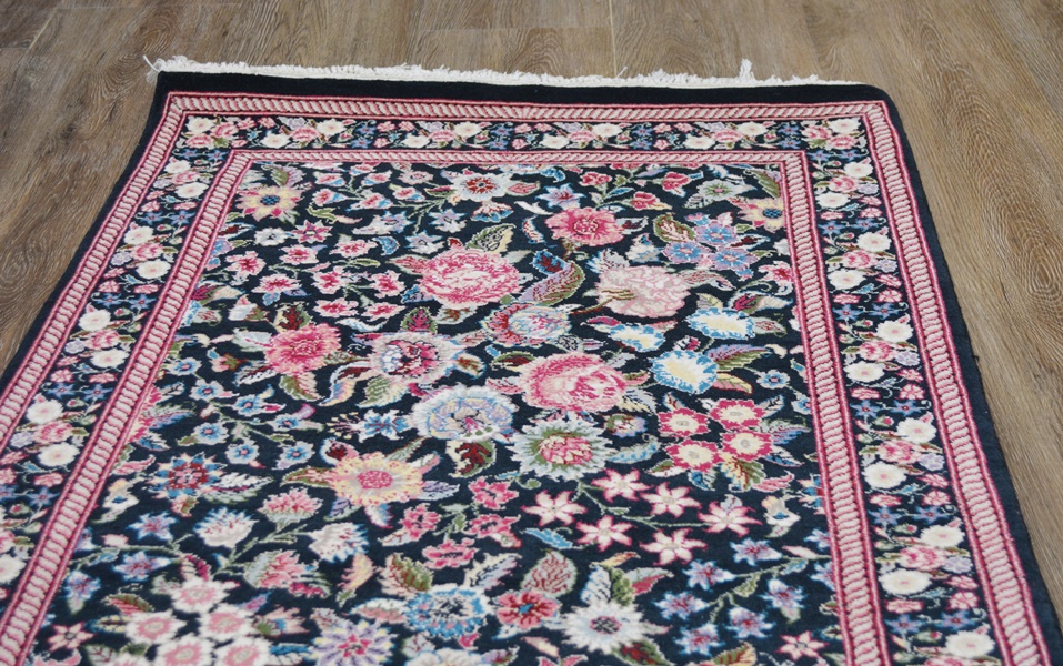 Pakistan Persian Fine Woven Floral Wool Rug