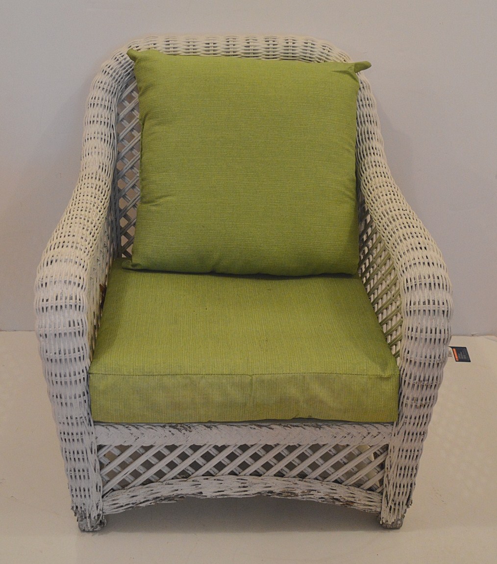 Vintage White Wicker Chair