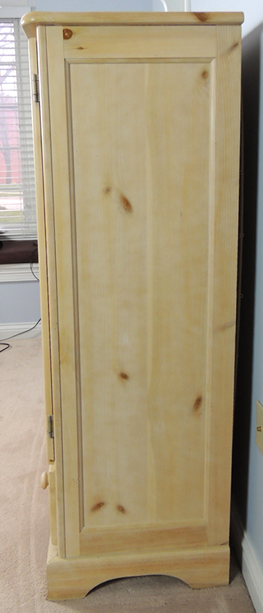 Vaughan Farmhouse Washed Pine Dresser Cabinet