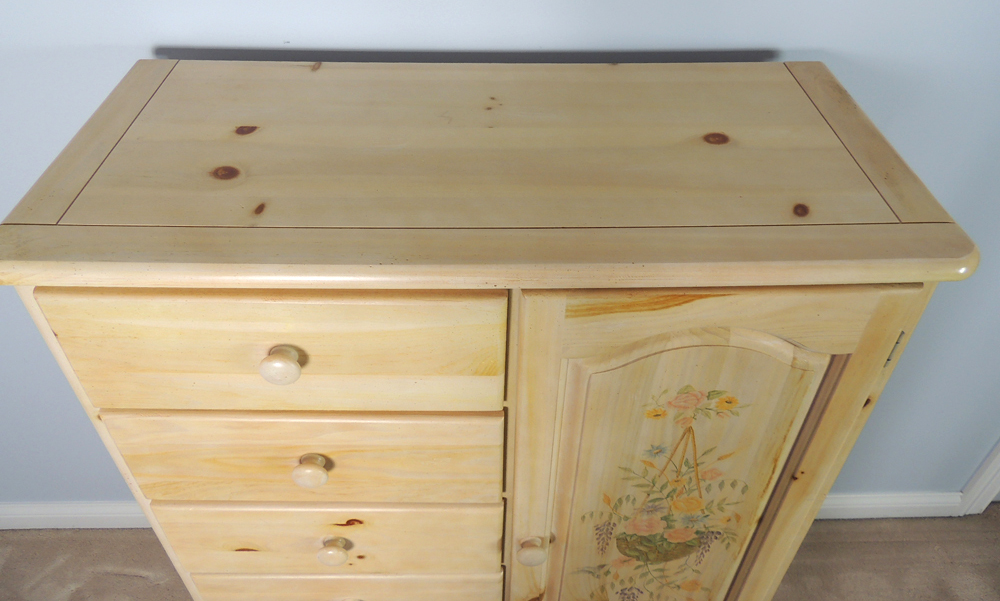 Vaughan Farmhouse Washed Pine Dresser Cabinet