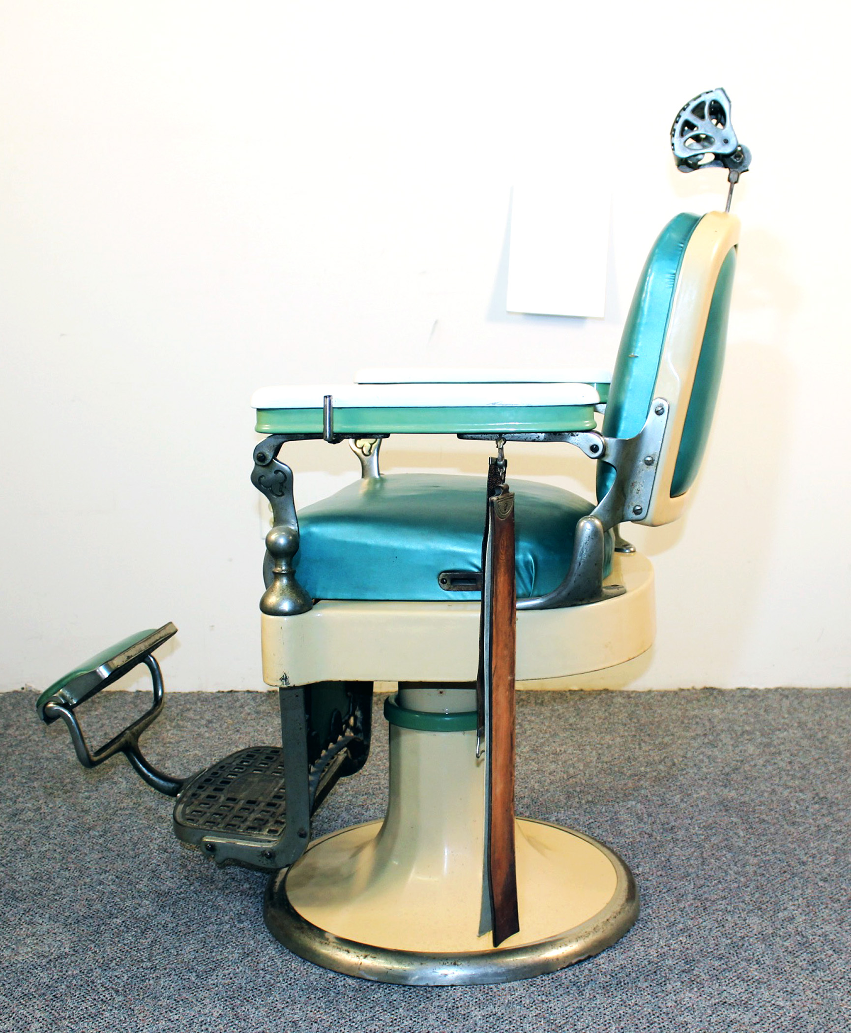 Vintage Emil J. Paidar Art Deco Barber Shop Chair