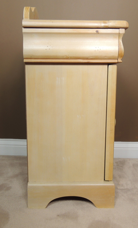 Vaughan Farmhouse Washed Pine Nightstand