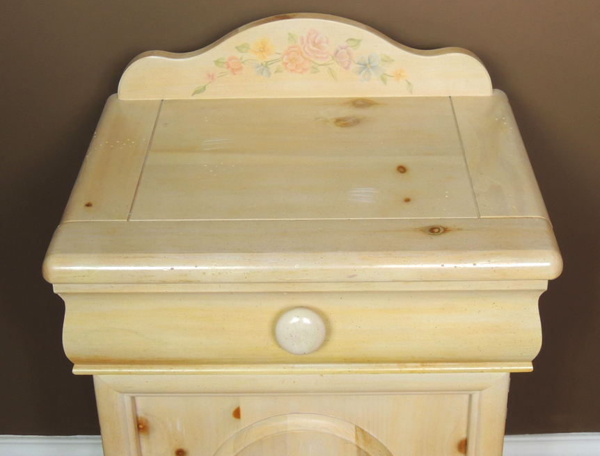 Vaughan Farmhouse Washed Pine Nightstand