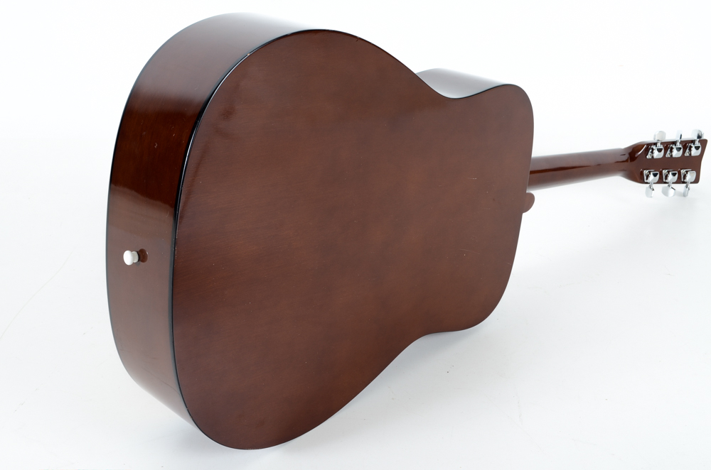 Yamaha F-310 Guitar with Case