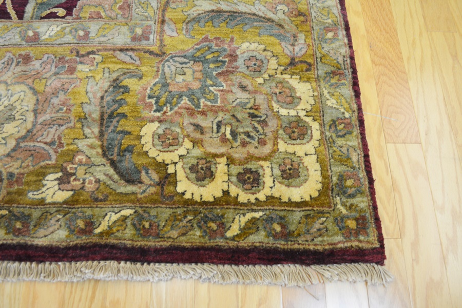 Agra Style Eggplant Hand Woven Wool Area Rug
