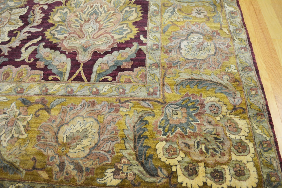 Agra Style Eggplant Hand Woven Wool Area Rug