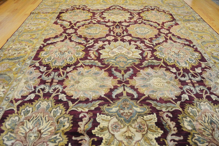 Agra Style Eggplant Hand Woven Wool Area Rug