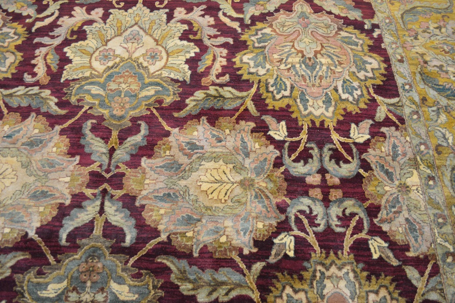 Agra Style Eggplant Hand Woven Wool Area Rug