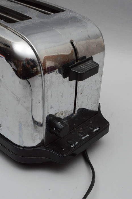 Oster Microwave, GE Electric Kettle and Cuisinart 2-Slice Toaster