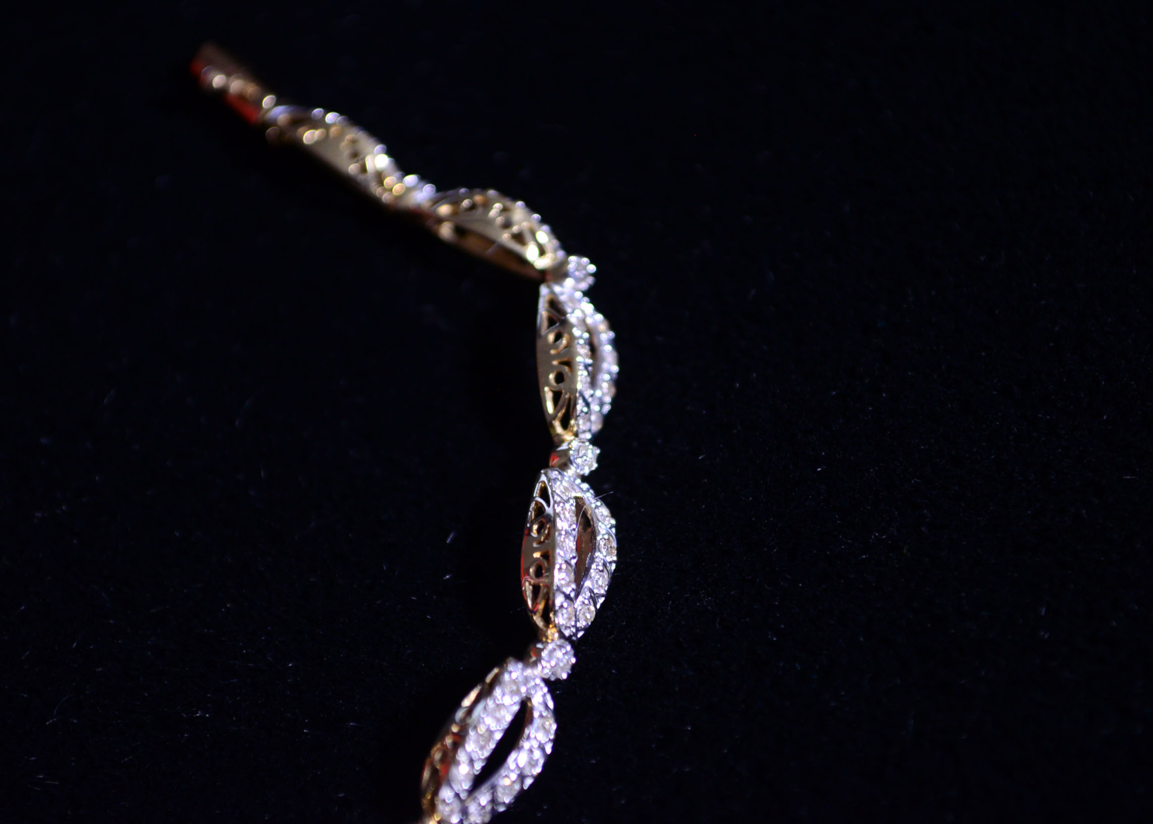 14K Yellow Gold Diamond Link Bracelet