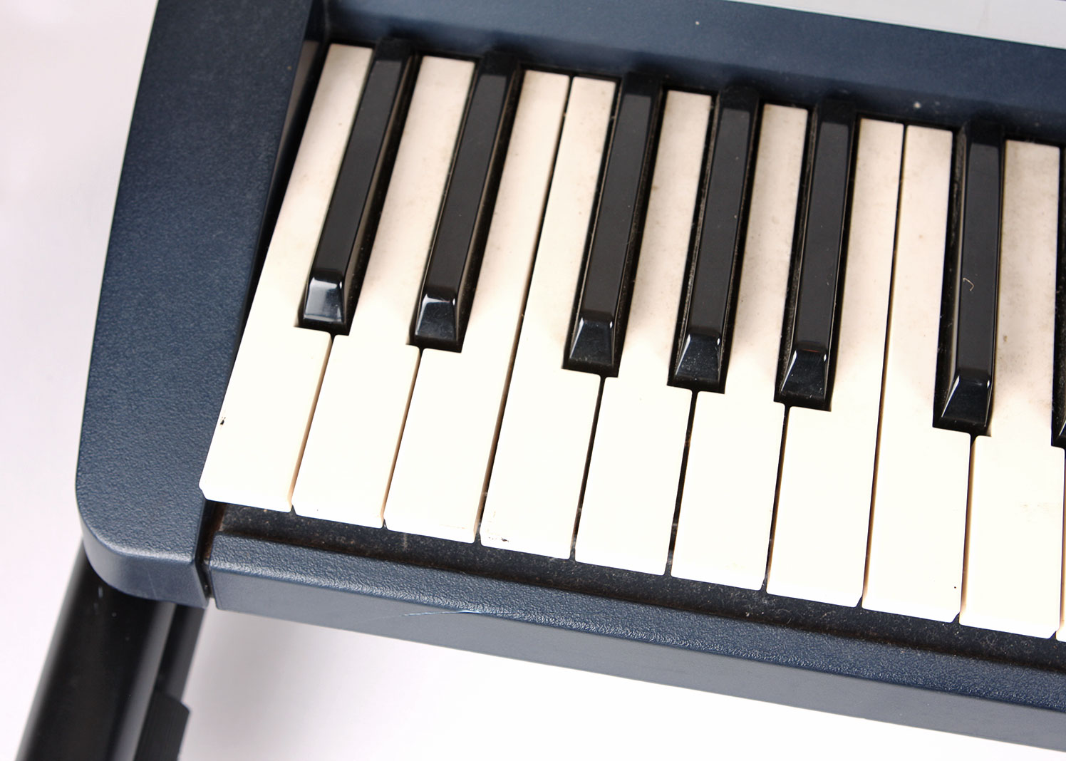 Yamaha Piano Keyboard and Stand