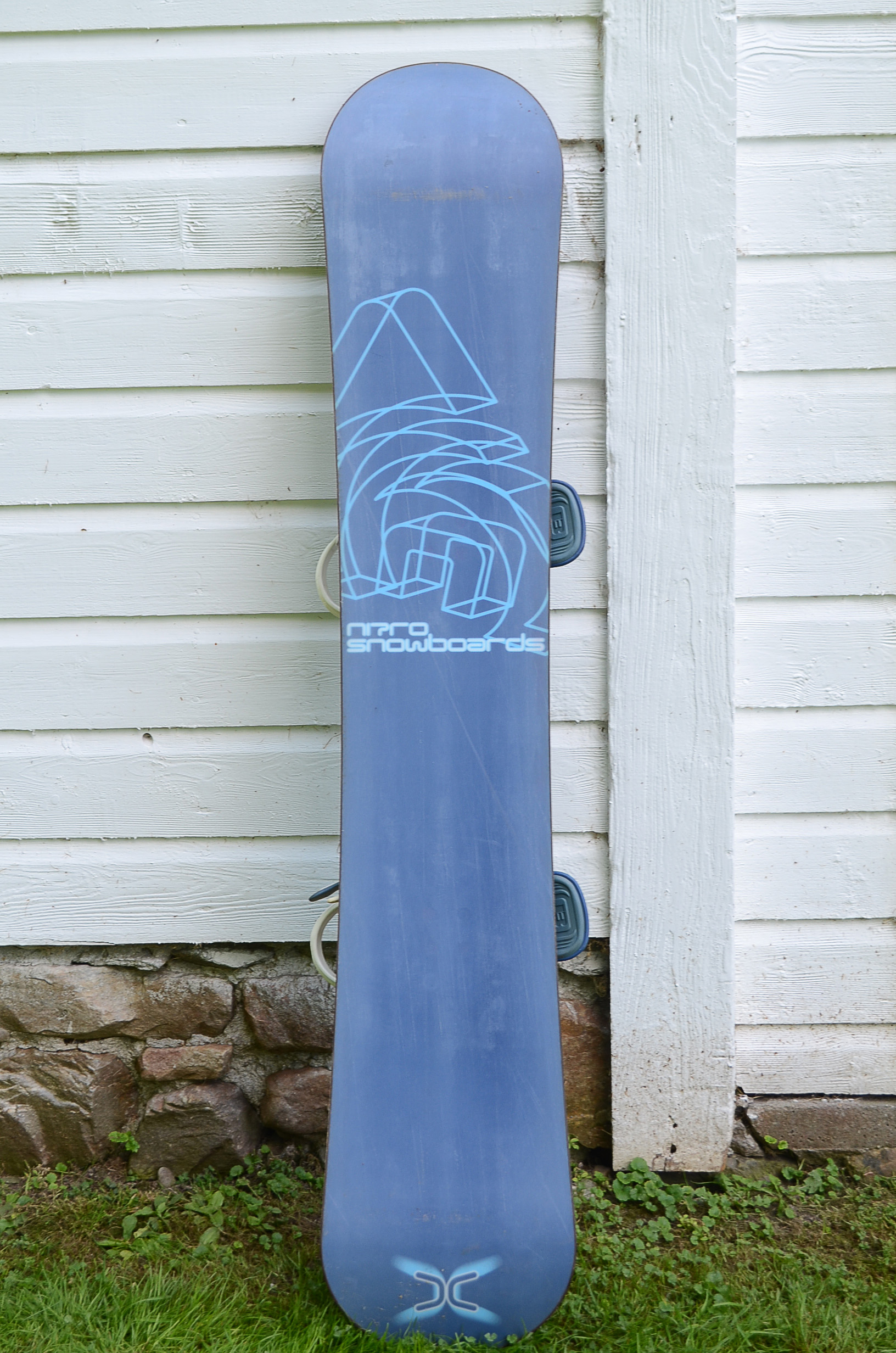 Nitro Snowboarders VX62 Snowboard with Burton Bindings