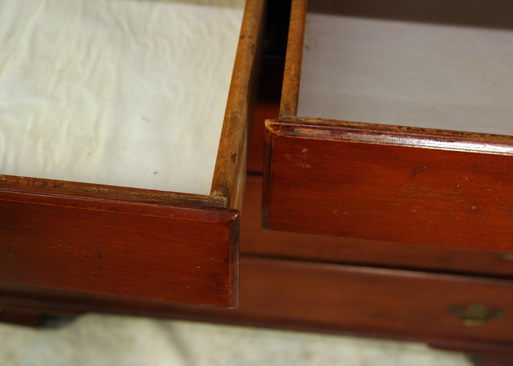 Vintage Mid-Century Heywood Wakefield "Old Colony" Maple Dresser