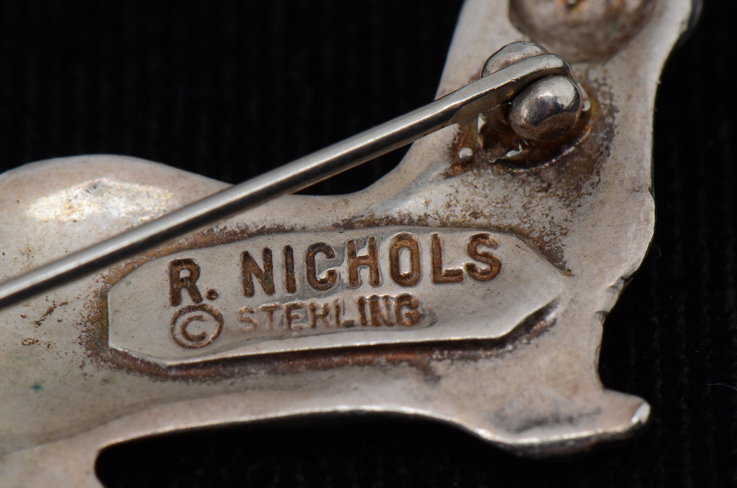 Roger Nichols Sterling Silver Otter Pin