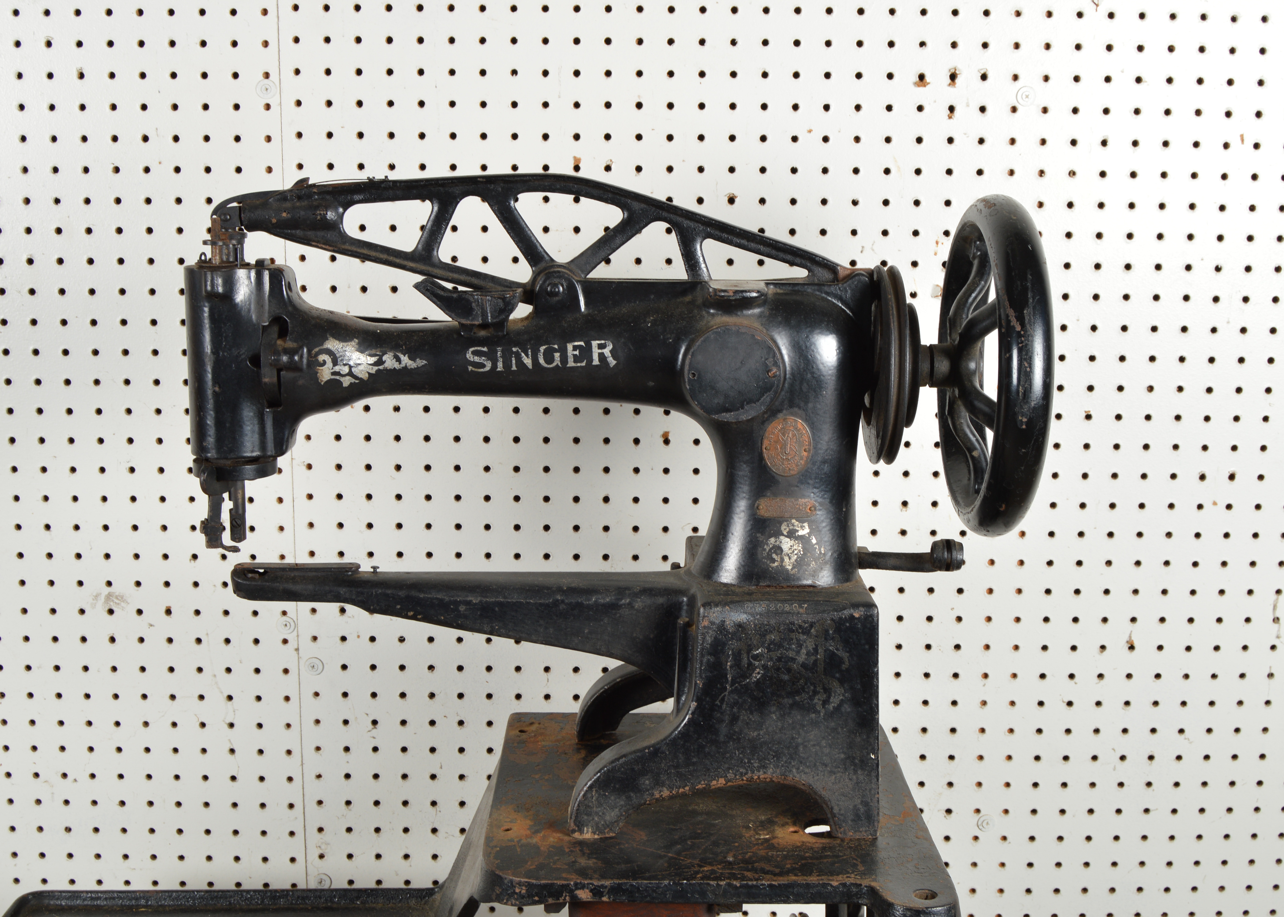 Antique Singer 29-4 Industrail Leather Sewing Machine