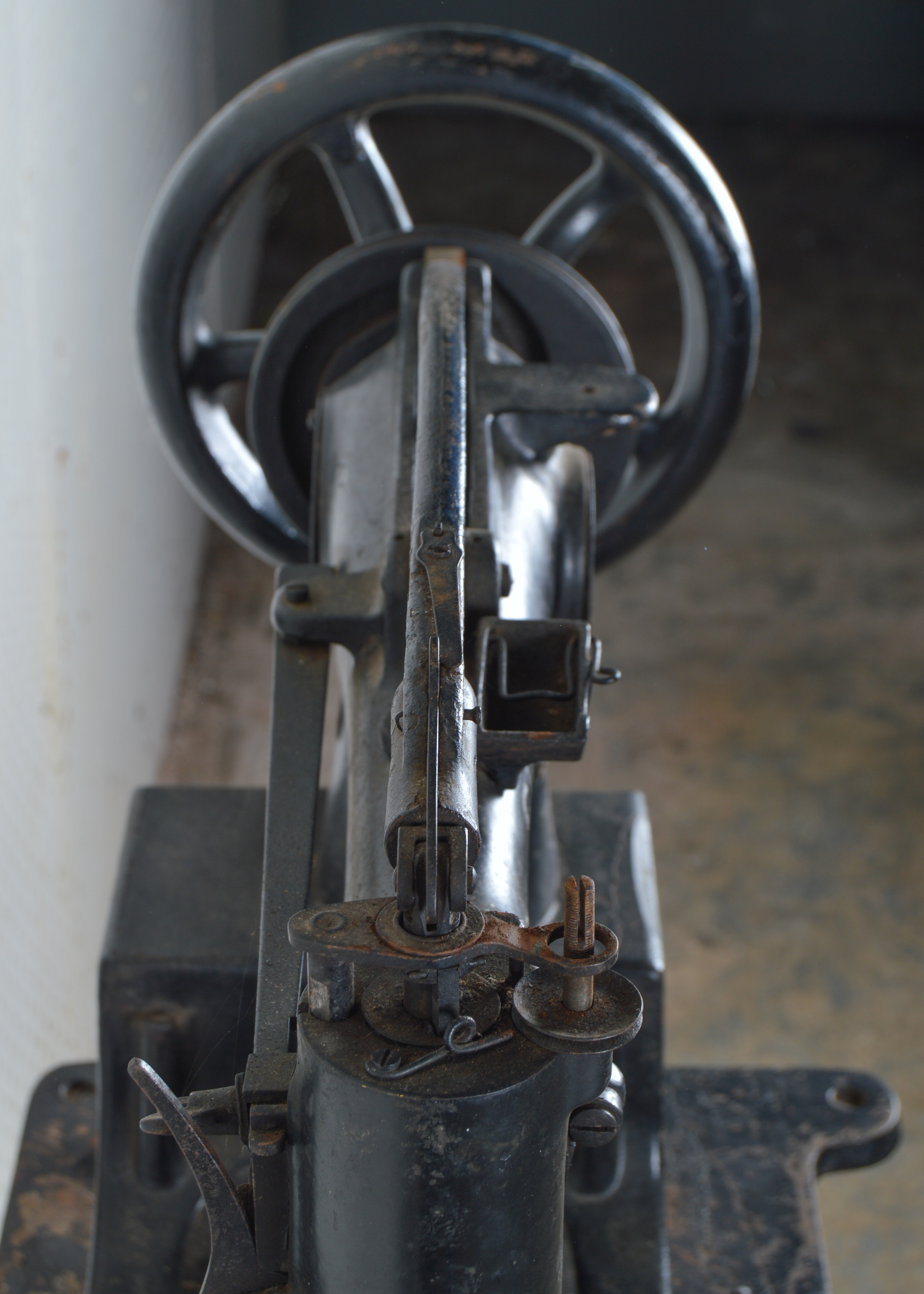 Antique Singer 29-4 Industrail Leather Sewing Machine