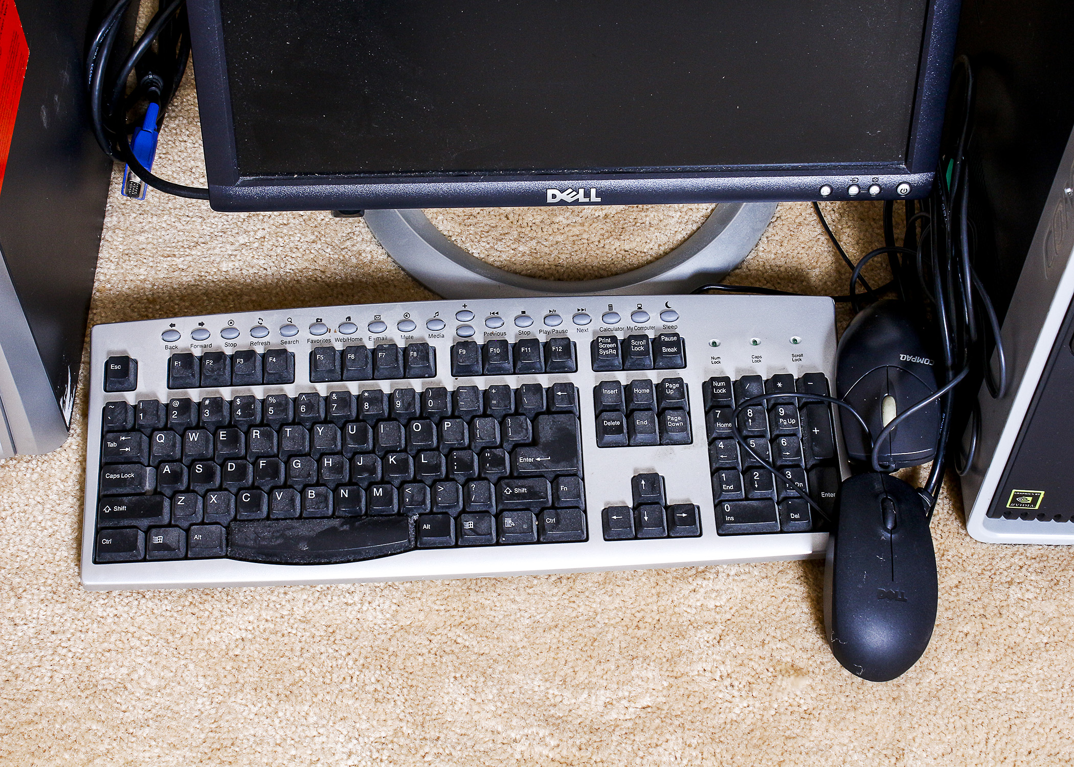 Compaq Presario PC Computer Towers and Accessories