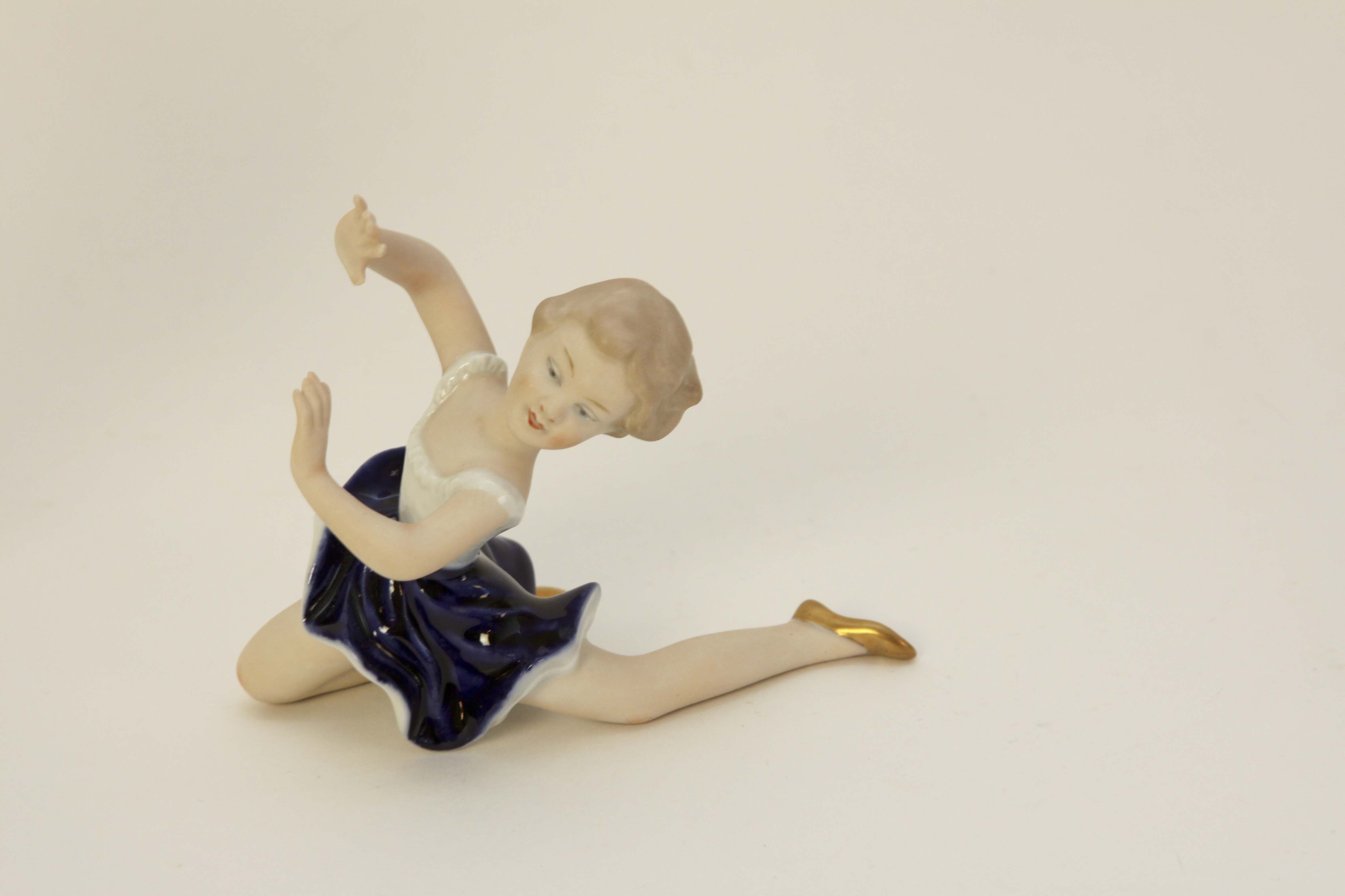 Pair of Wallendorf Vintage Ballerina Figurines
