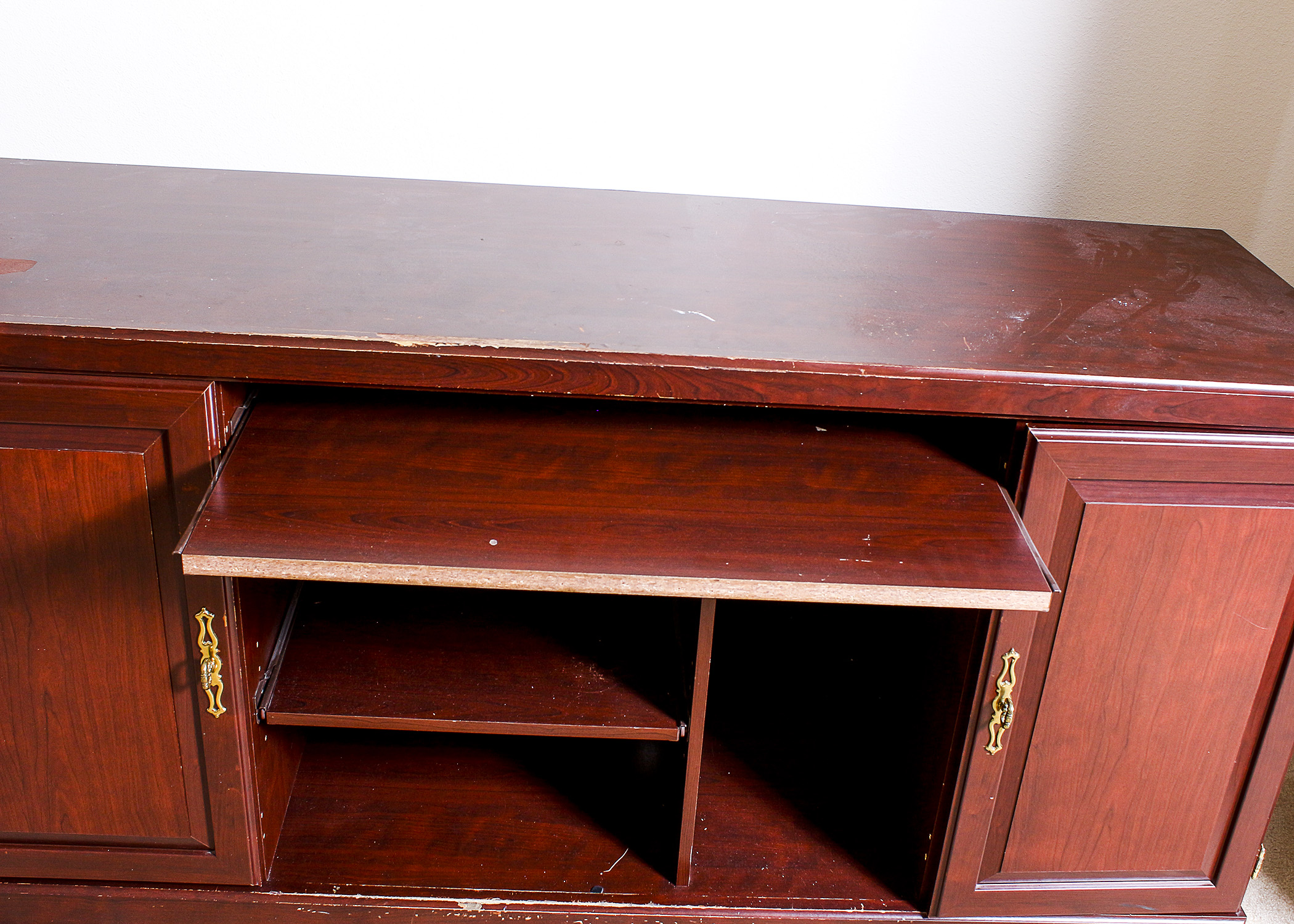 Computer Desk in Cherry Finish
