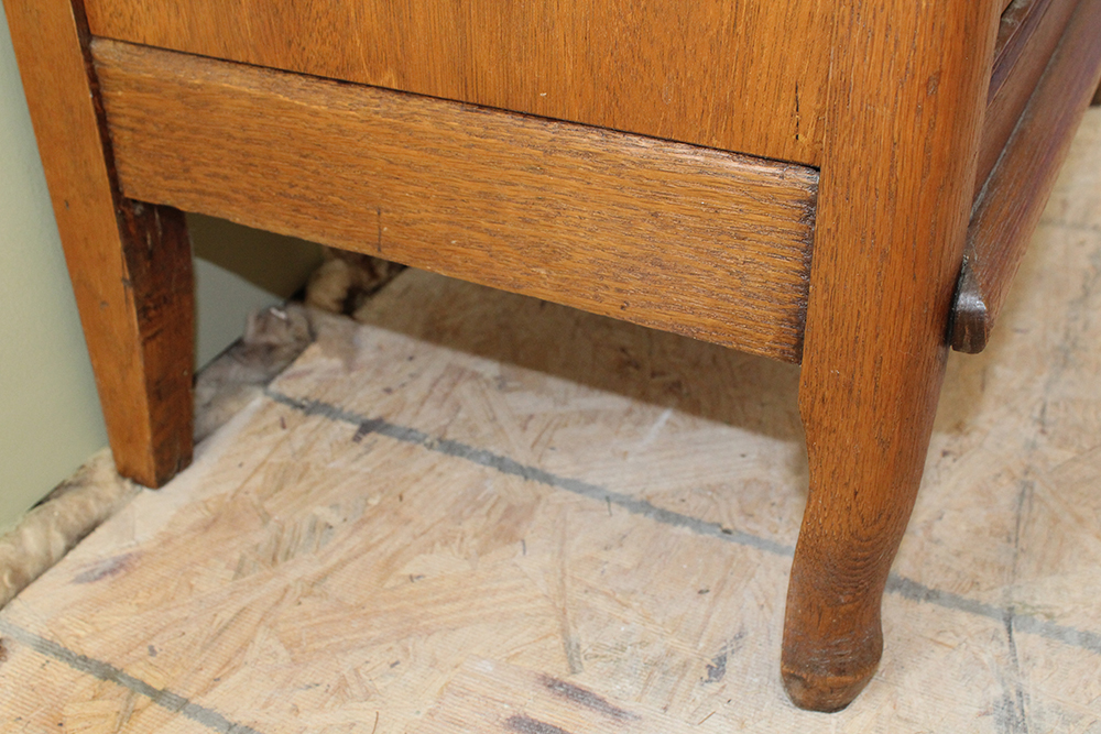 Vintage Oak Wash Stand with Towel Bar