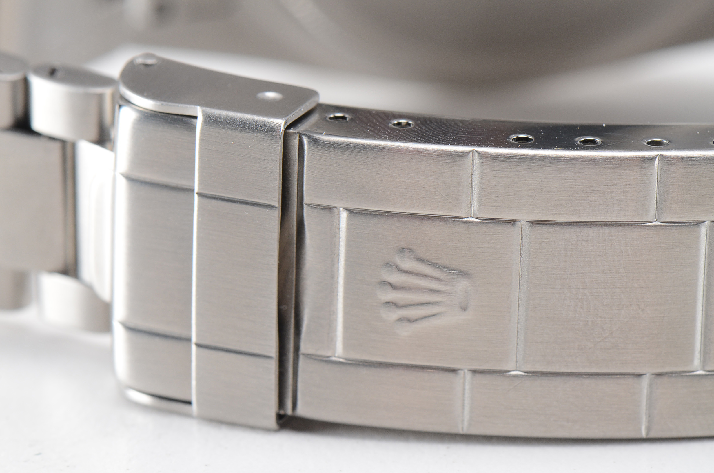 Men's Rolex Submariner Date Stainless Steel 16610 Black Automatic