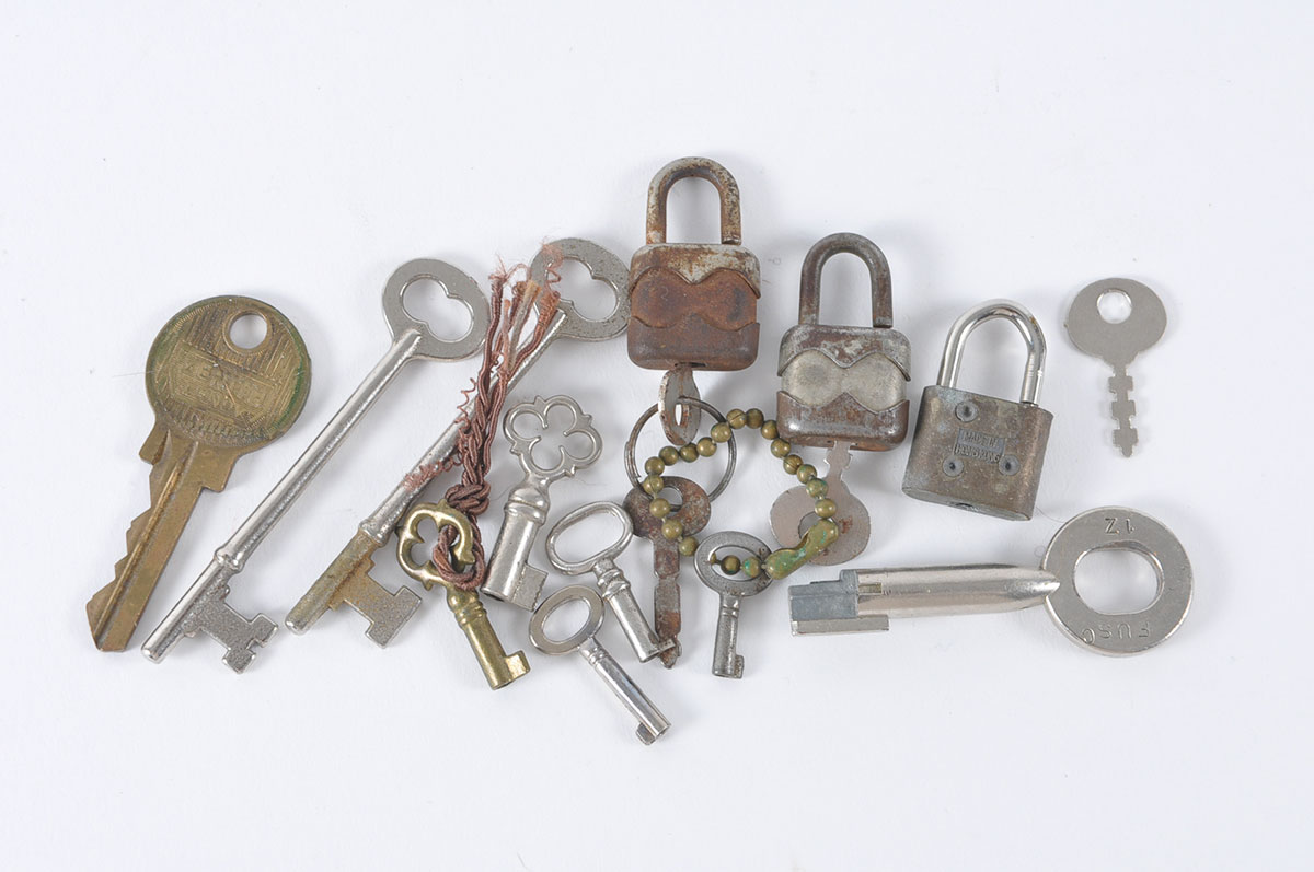 Gentleman's Vintage Dressing Table Items