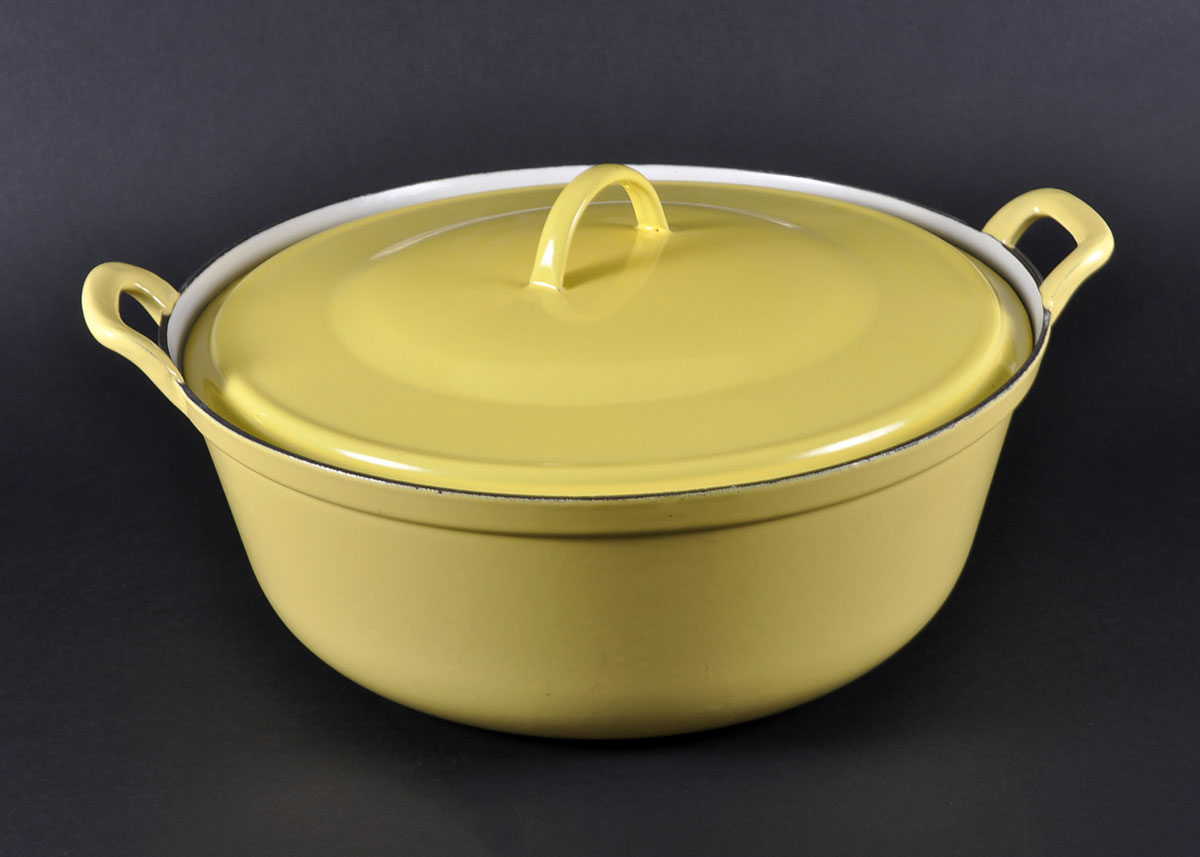 Vintage Descoware Enameled Cast Iron Dutch Oven