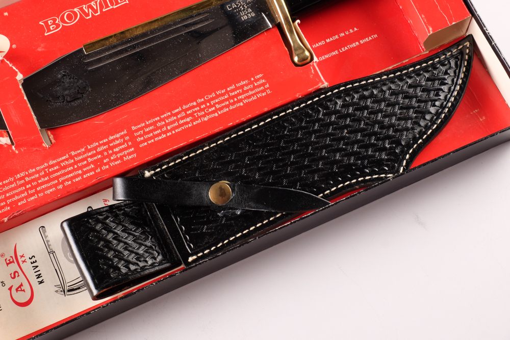 Case Bowie Hunter Survival Knife and Sheath
