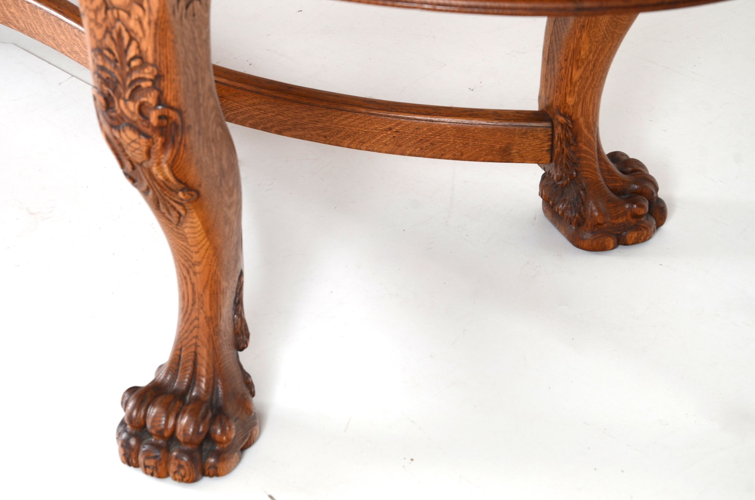 Large Oval Quarter-Sawn Oak Library Table