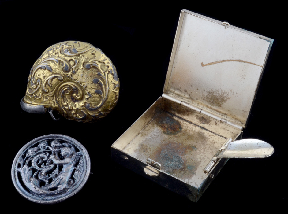 Jewelry and Accessories Including a Hattie Carnegie Ash Tray