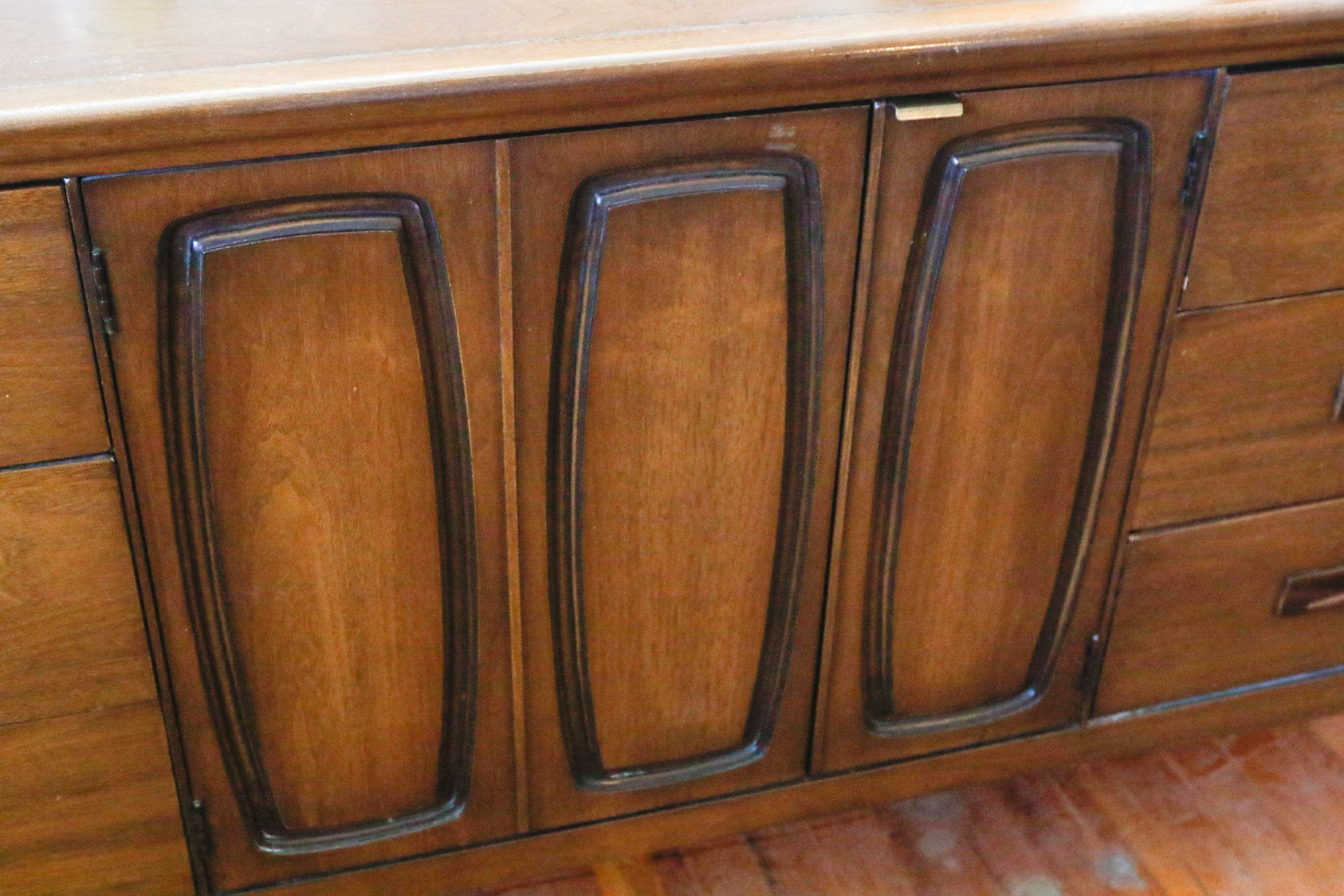 Broyhill Emphasis Collection Dresser with Mirror