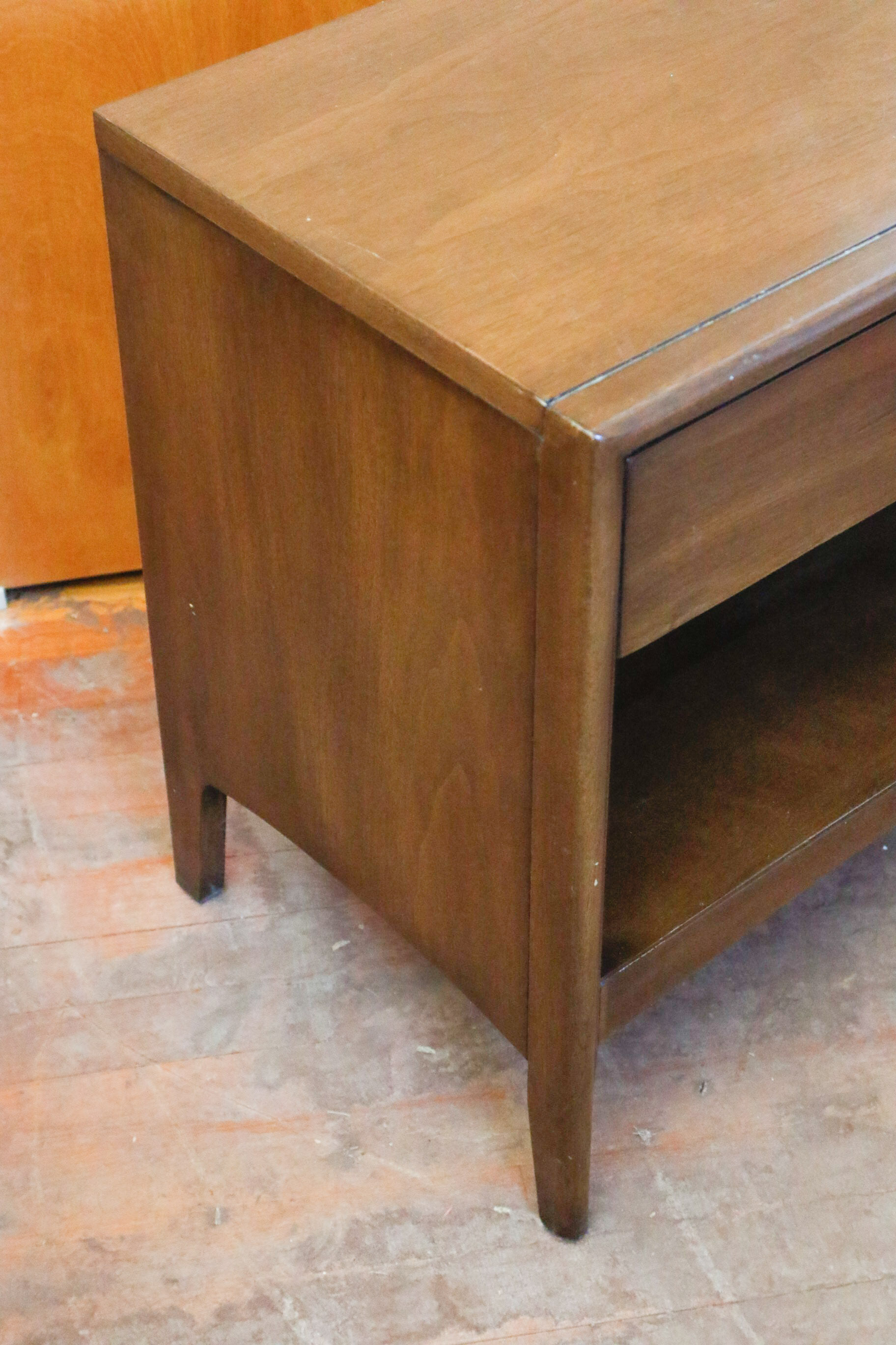 Broyhill Emphasis Collection Chest of Drawers and Nightstand